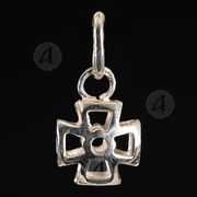Silver cross necklace 118