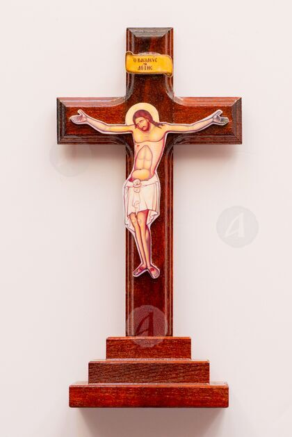 Table cross